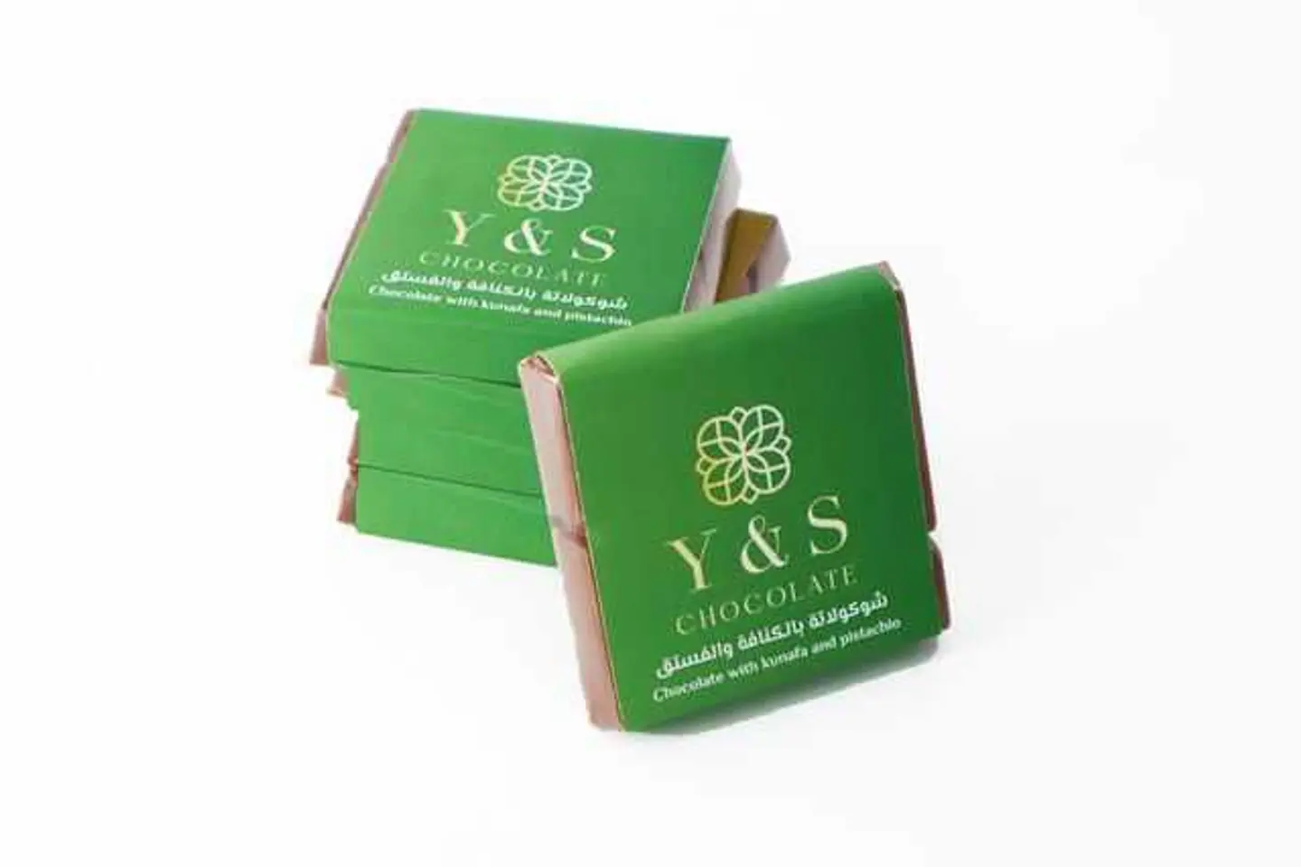 4 Chocolate Bars Filled With Kunafa And Pistachio