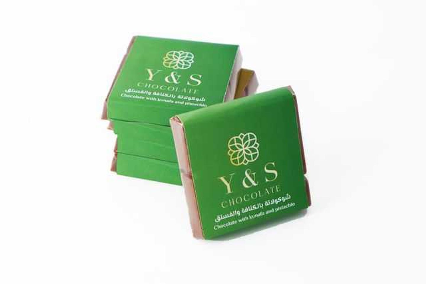4 Chocolate Bars Filled With Kunafa And Pistachio