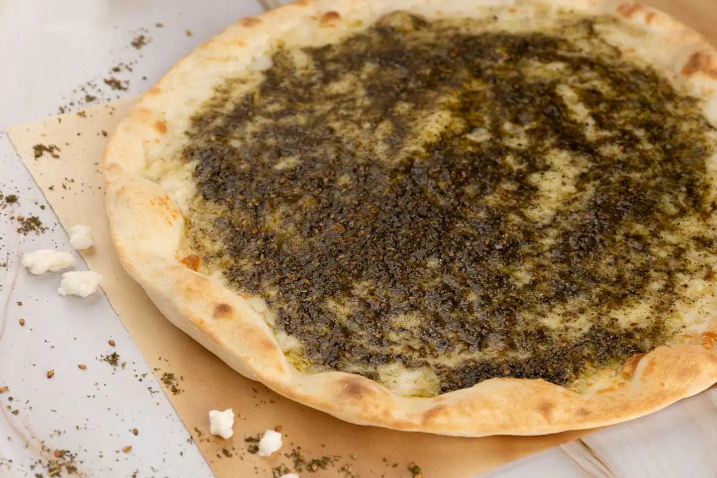 مناقيش زعتر وجبنة