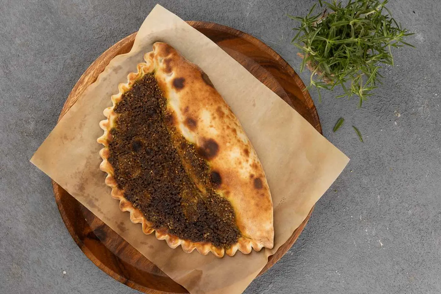 الزعتر والجبنة المميز