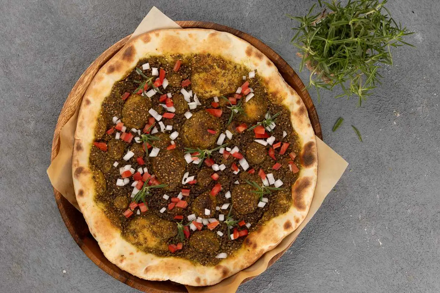 مناقيش زعتر جبلي