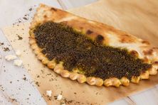 الزعتر والجبنة المميز