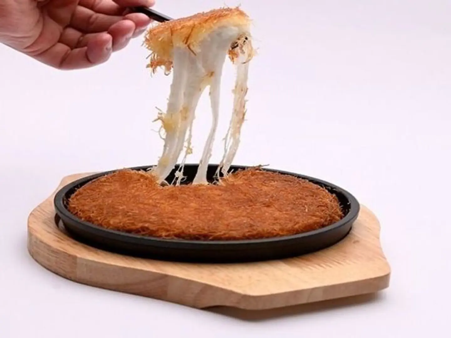 Kunafa Half Cheese And Half Cream / Shellah