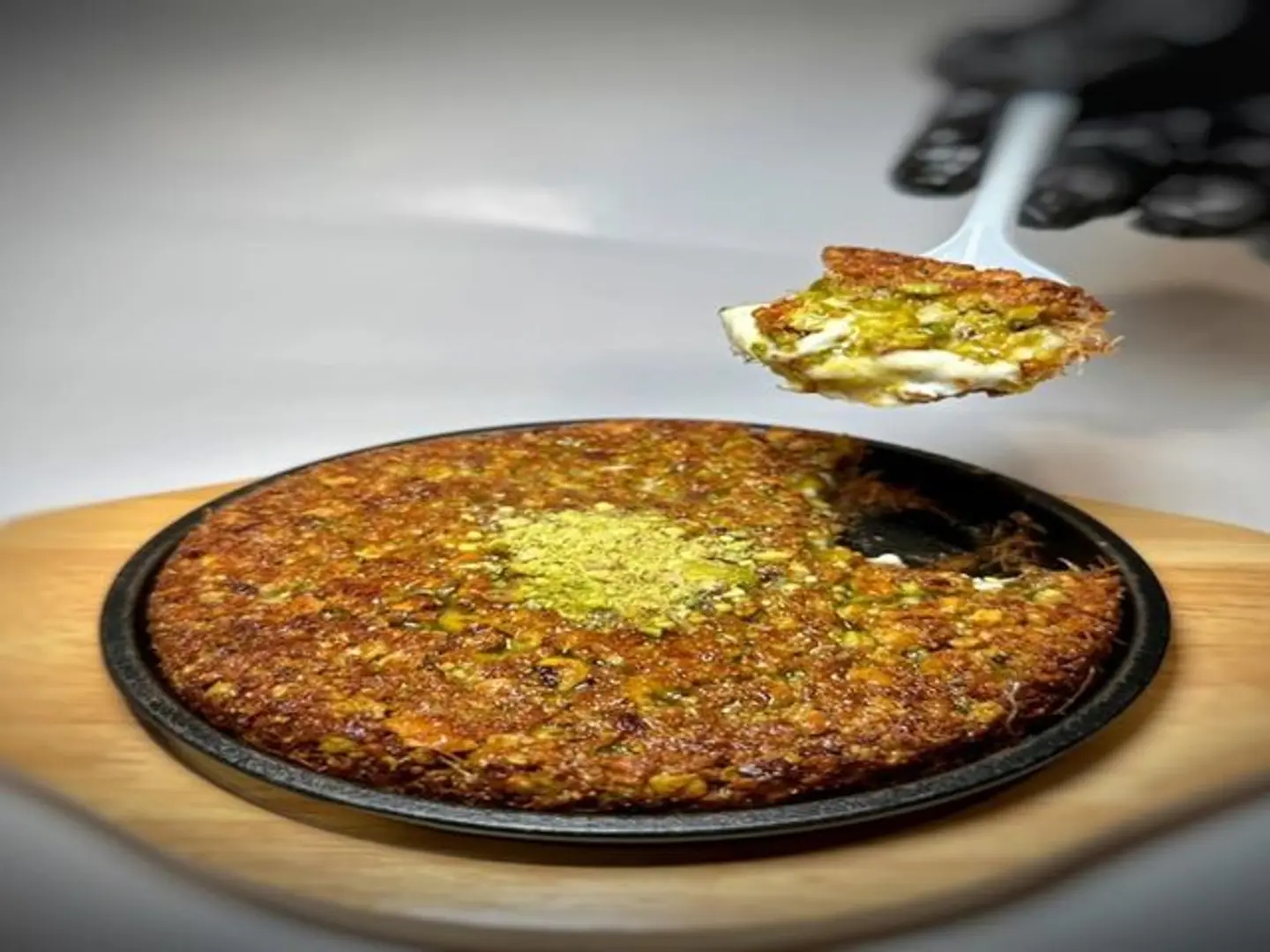 Pistachio Kunafa With Cream Katkota