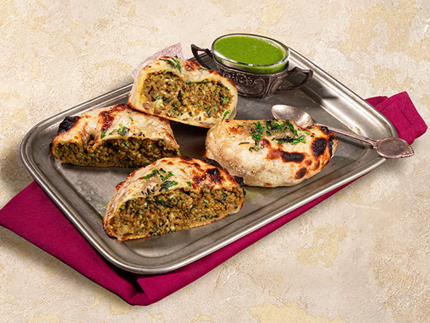 Keema Bao (M/G)