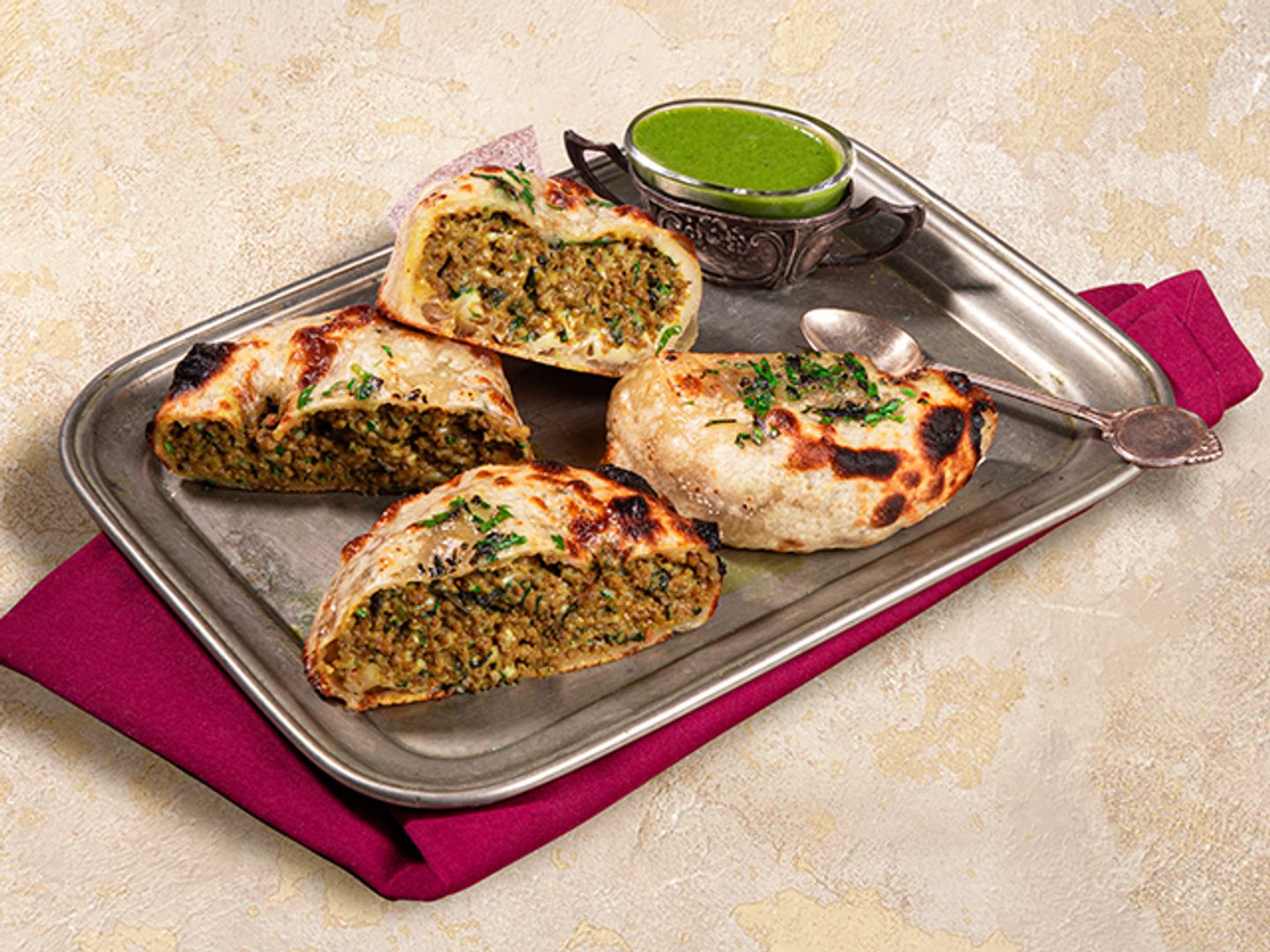 Keema Bao (M/G)