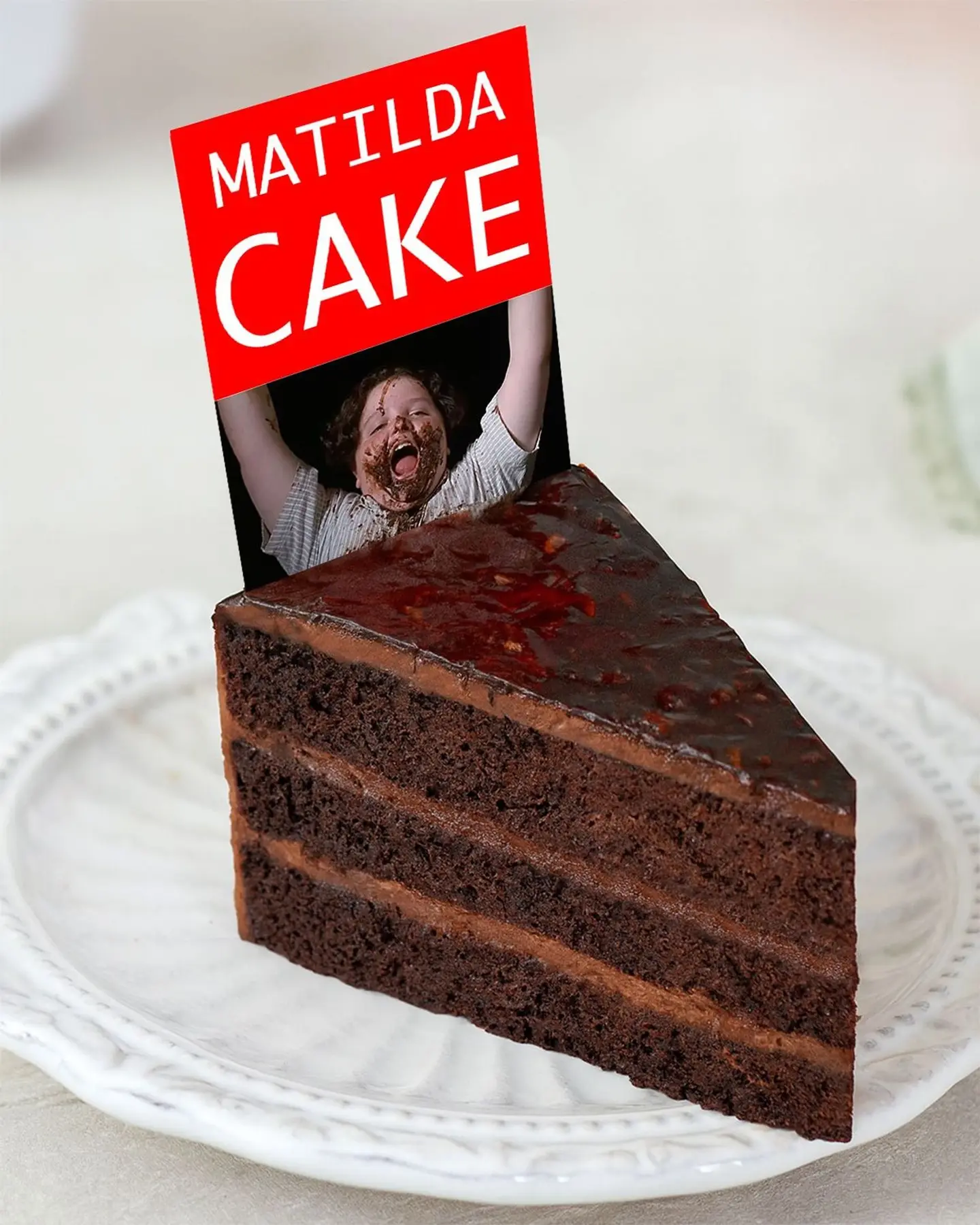 قطعه من كيكه الماتيلدا - كبيره