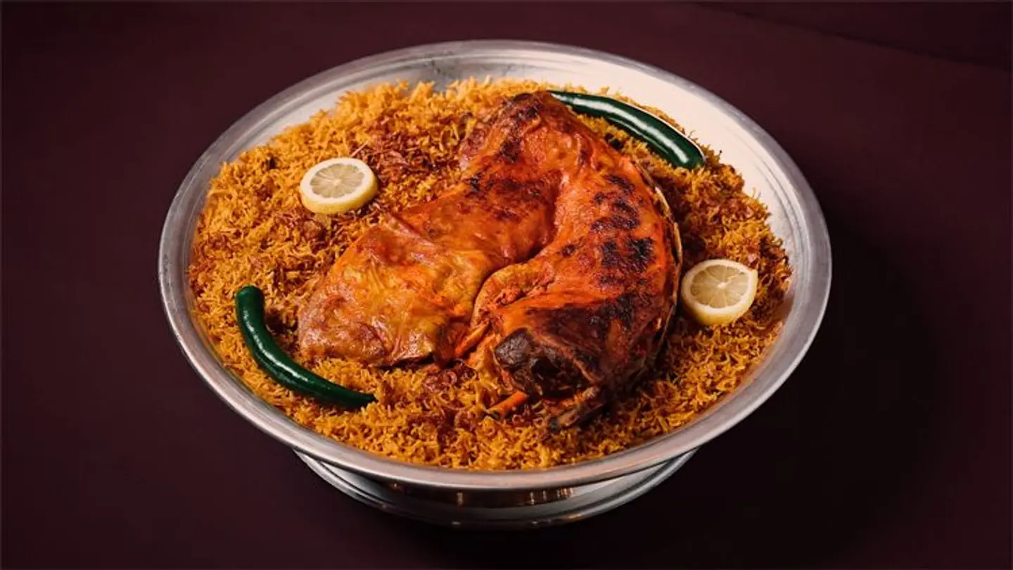 وليمة مجبوس لحم