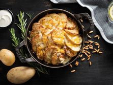 بطاطا مقلية مع الجبنة