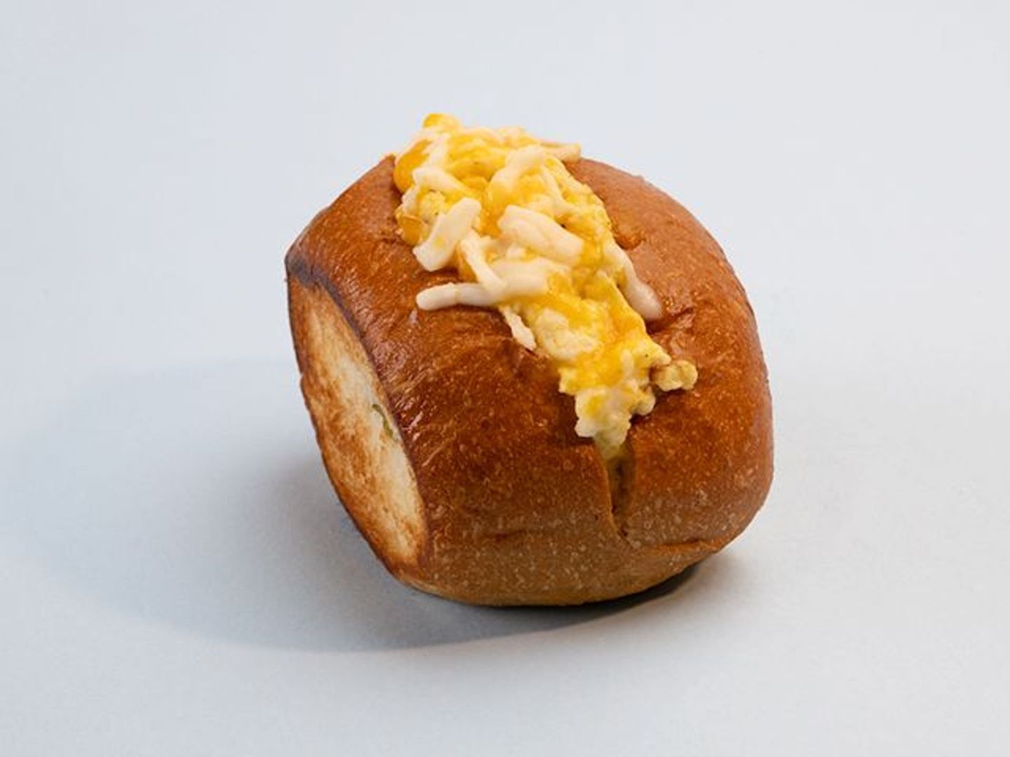 Scrumble Egg And Cheese Bun