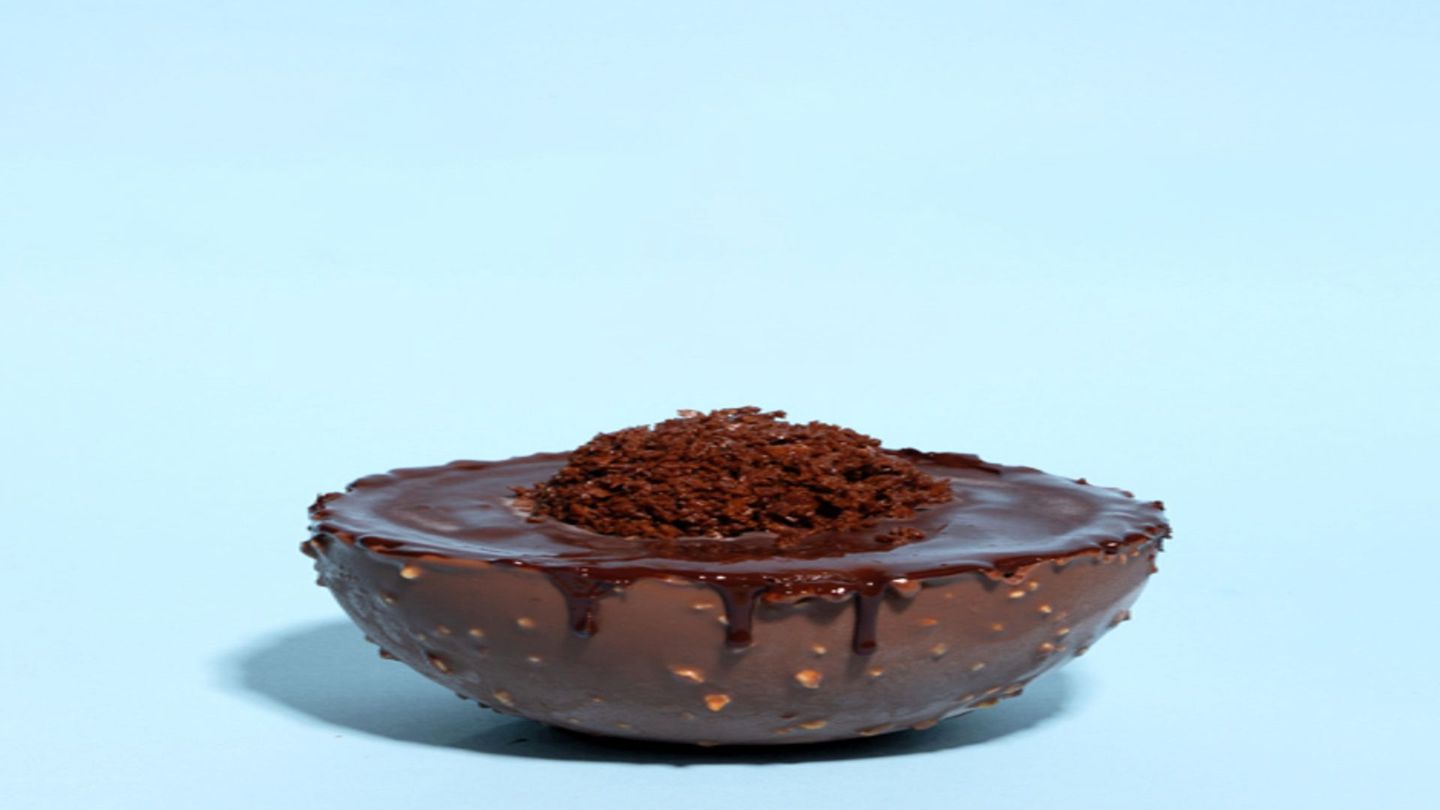 Ferrero Rocher Ice Cream Cake