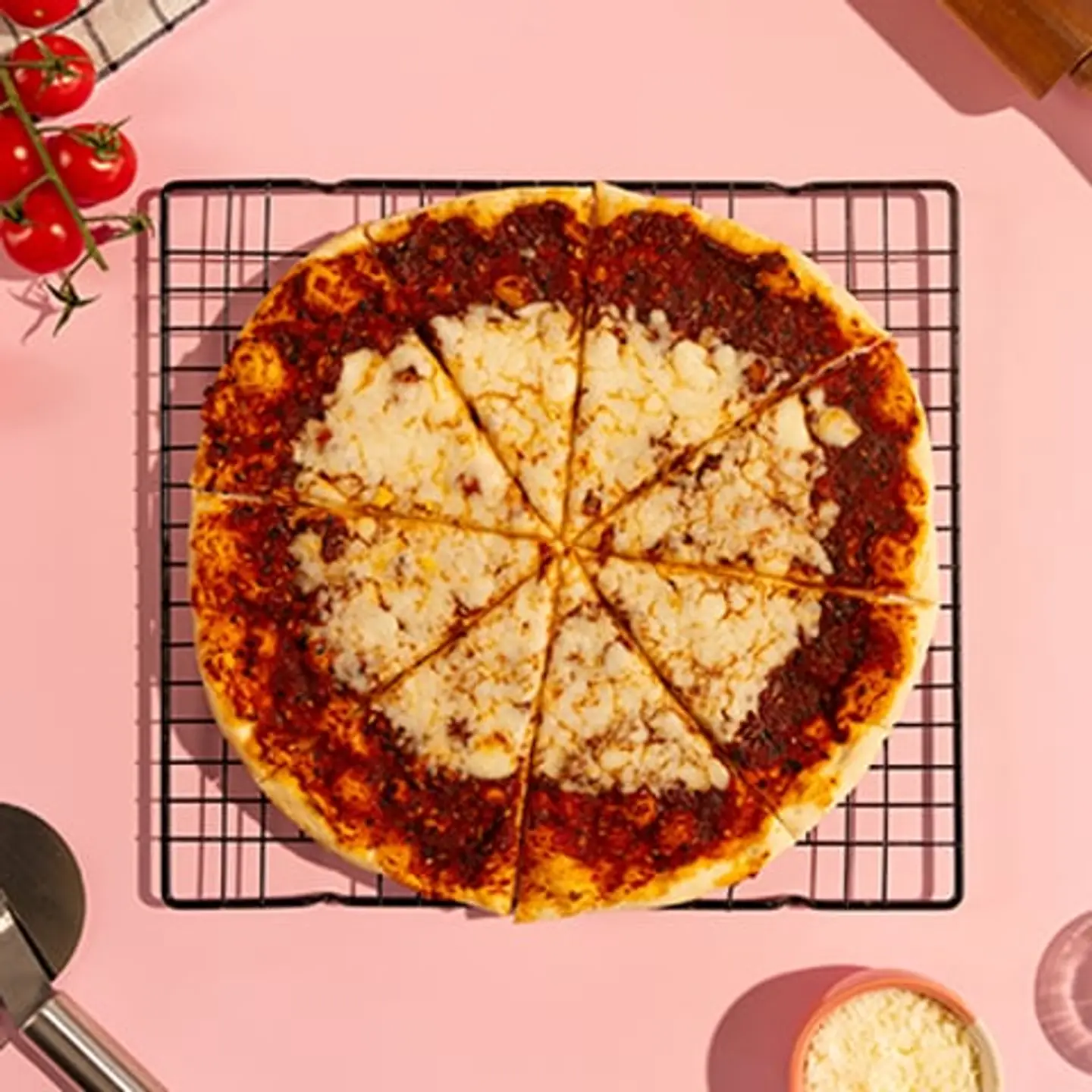 مناقيش محمرة جبن