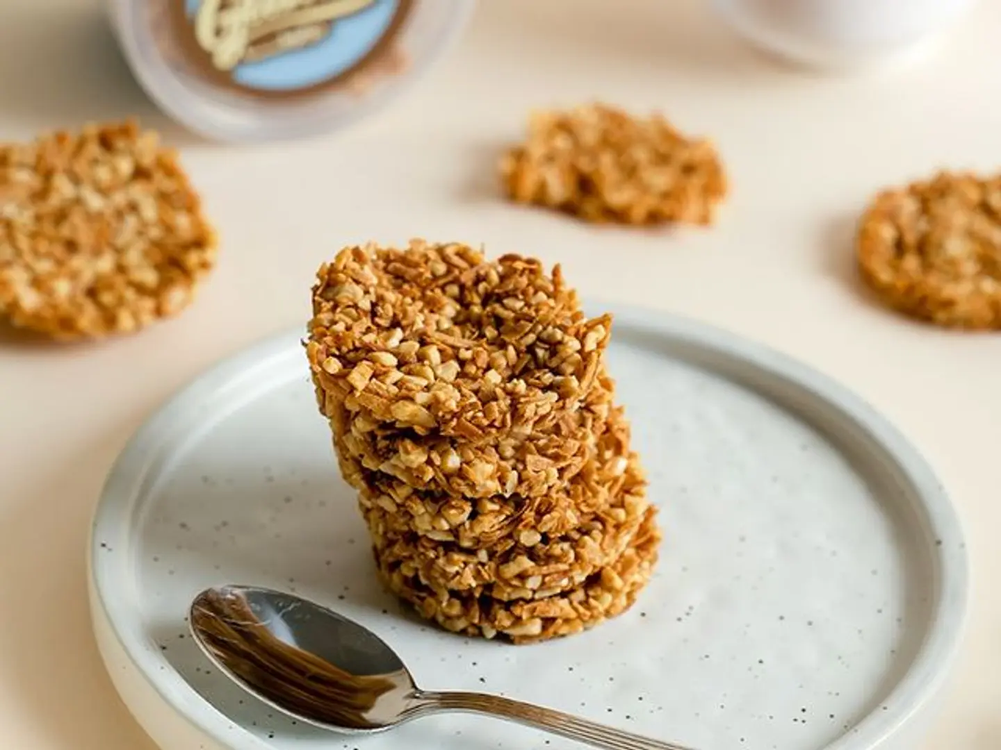 Coconut Crackers Keto