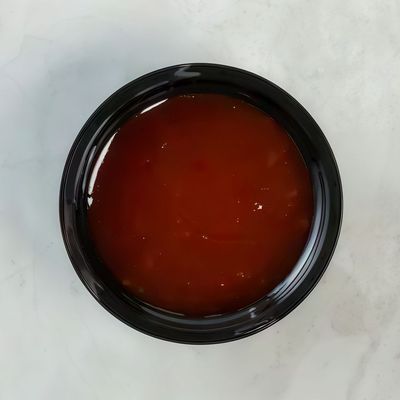 علبة صوص حار