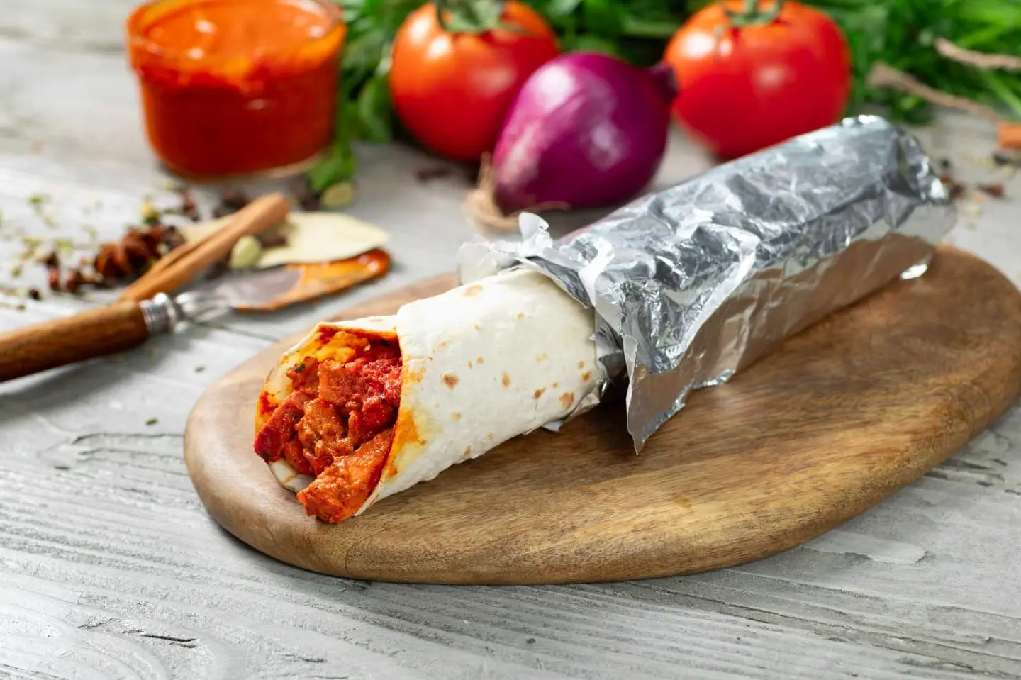 65  وجبة دجاج احمر