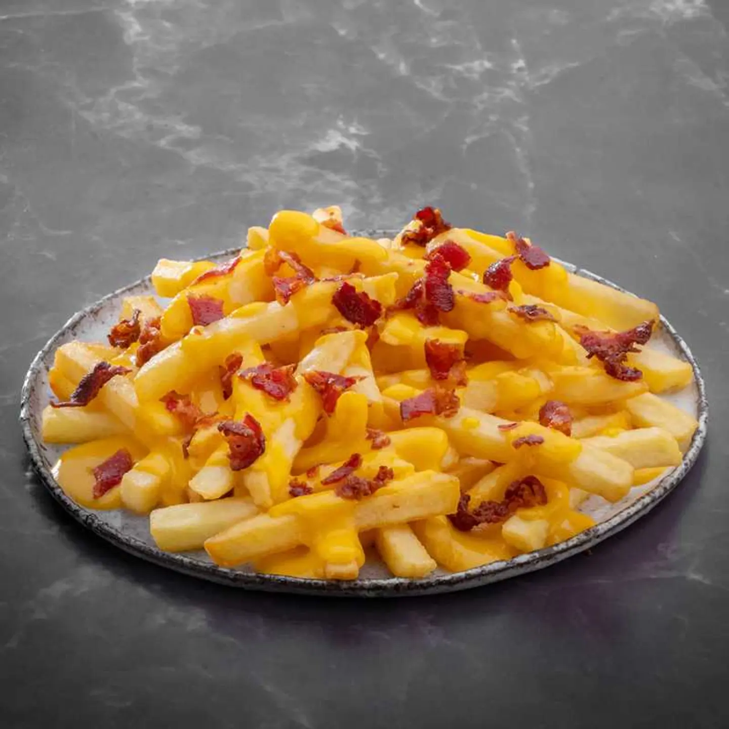 بطاطس مقلية باللحم المقدد