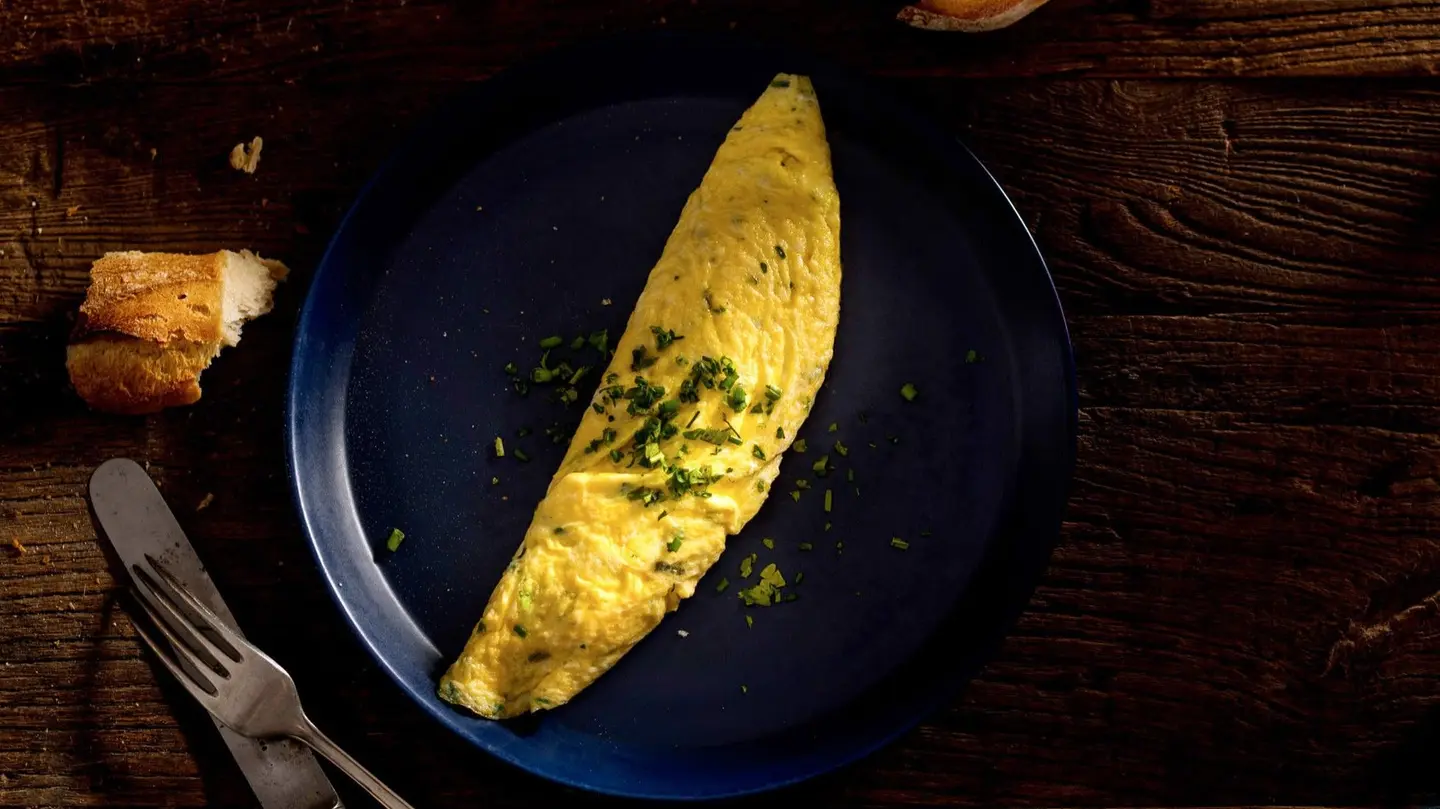 Cheddar Omelette Plate