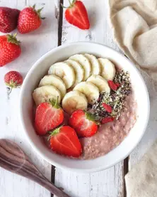 Banana Strawberry Oatmeal