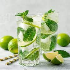 Jus De Citron À La Menthe