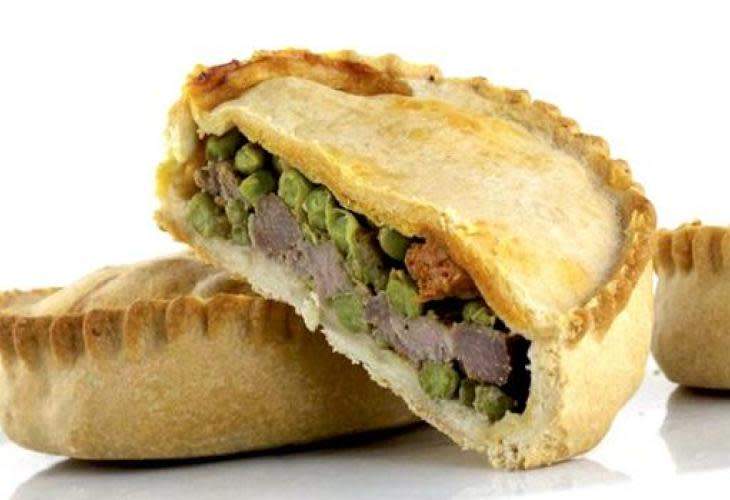 Empanada Mallorquina de guisantes