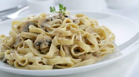 Espaghetis ai funghi porcini