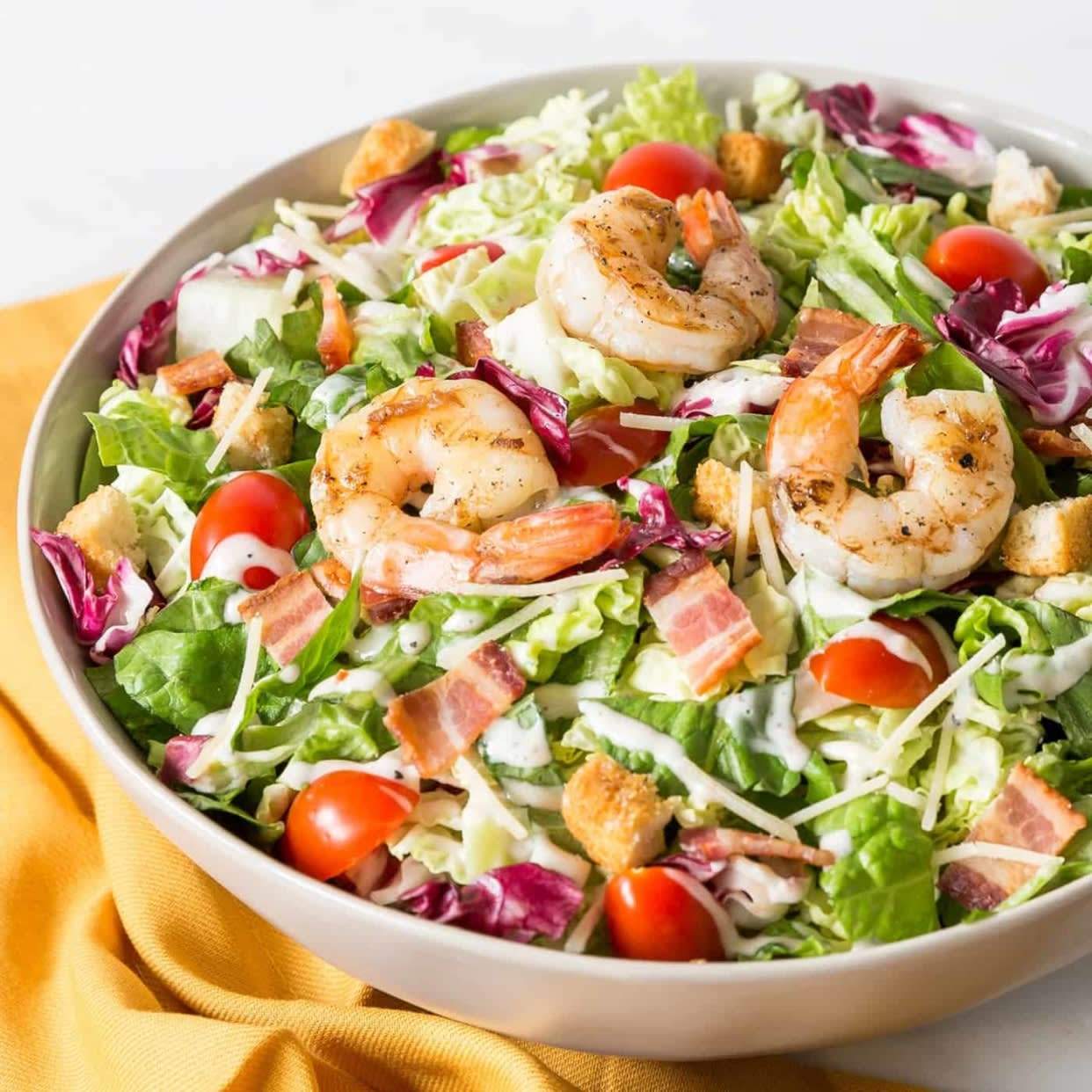 ცეზარი კრევეტებით და ორაგულით