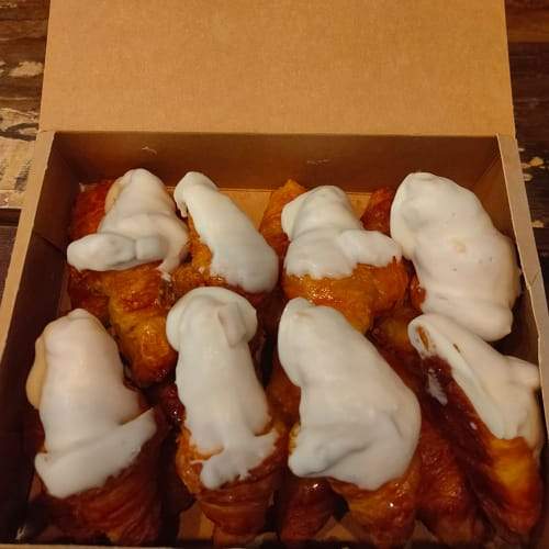 Caja De Mini Corne'S Bañados Con Chocolate Blanco (16 Uds.)