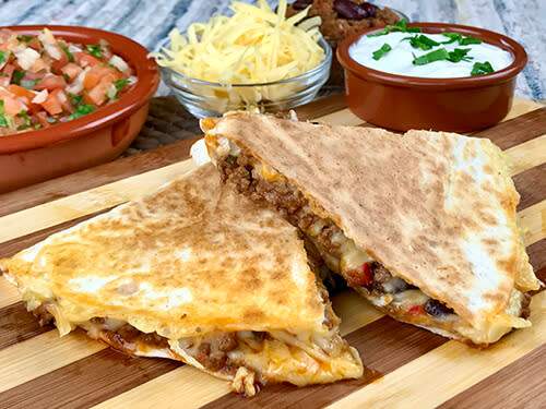 Quesadillas de chili con carne