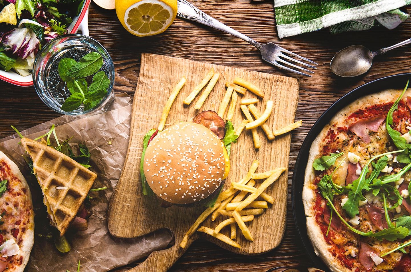 Die besten Restaurants in deiner Stadt haben sich zusammengetan und bieten dir für eine kurze Zeit großartige Deals um nur 5€ an.