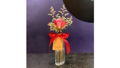 Starships Flowers and Balloons (SHMB-FF01) Simple Happiness Mini Bottle with Fresh Flowers Rose 1pc