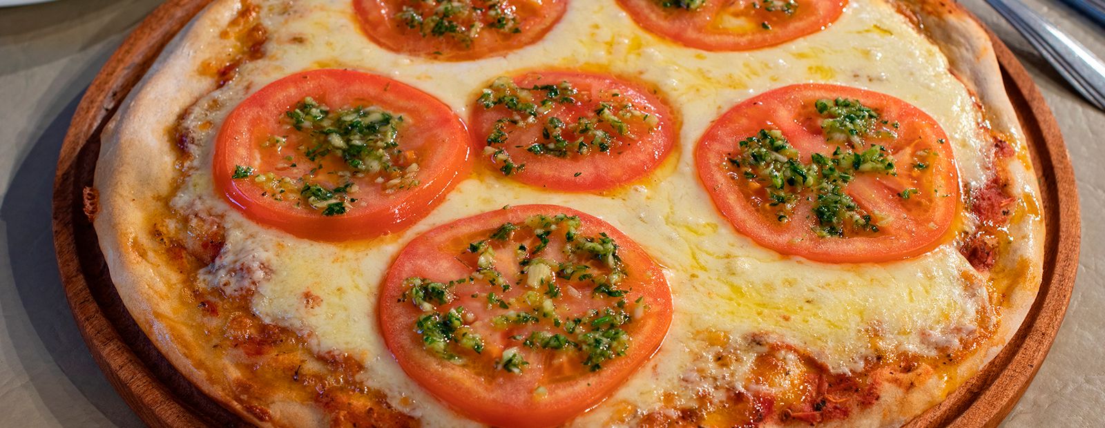 Pedrá, pizza a la piedra a Domicilio ¡Pide Delivery! | PedidosYa