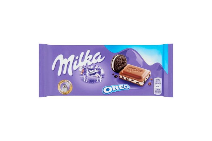 Milka Oreo Alpine Milk Chocolate with Cocoa Biscuit Bits & Vanilla Flavored Milk Cream Filling 100 g