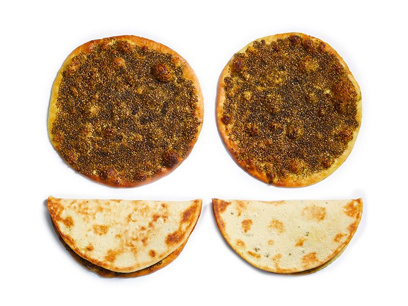 buy-kaak-al-manara-frozen-zaatar-manakeesh-250g-4-pieces-online-in