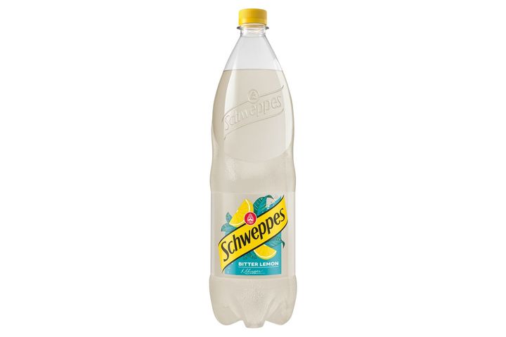 Schweppes Bitter Lemon Lemon-Flavoured Carbonated Drink with Sugar and Sweeteners 1,5 l