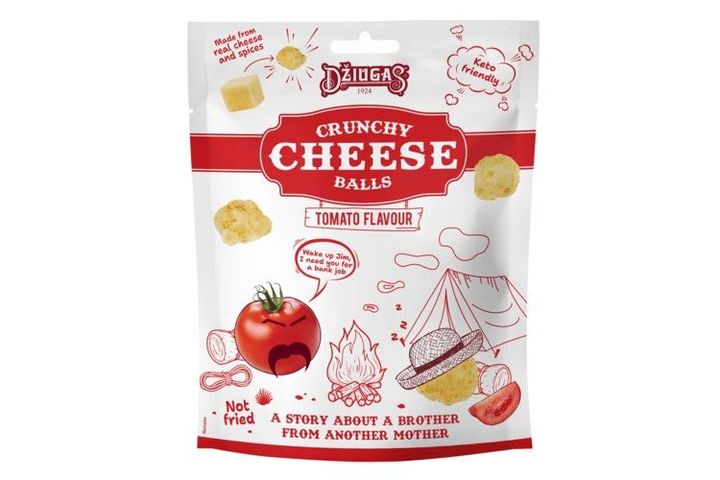 Balls of crunchy, dried hard cheese with tomato flavour, 50 g