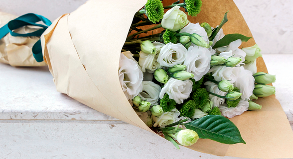 Flowers delivery in Arezzo Order Online with Glovo