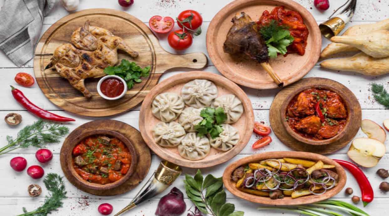 Pid Kupolom / Під Куполом