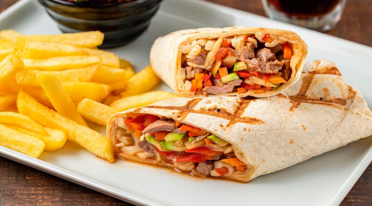 STREET FOOD "YUMMY"