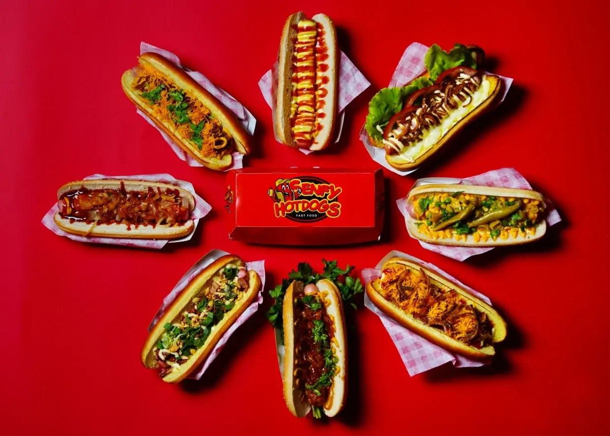 Senfy hot dogs