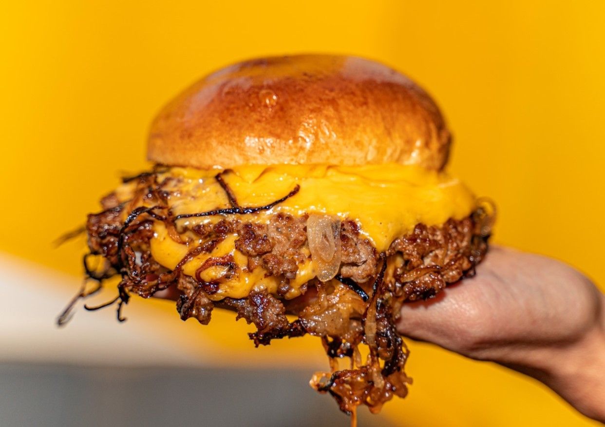 Aires Burger Bar