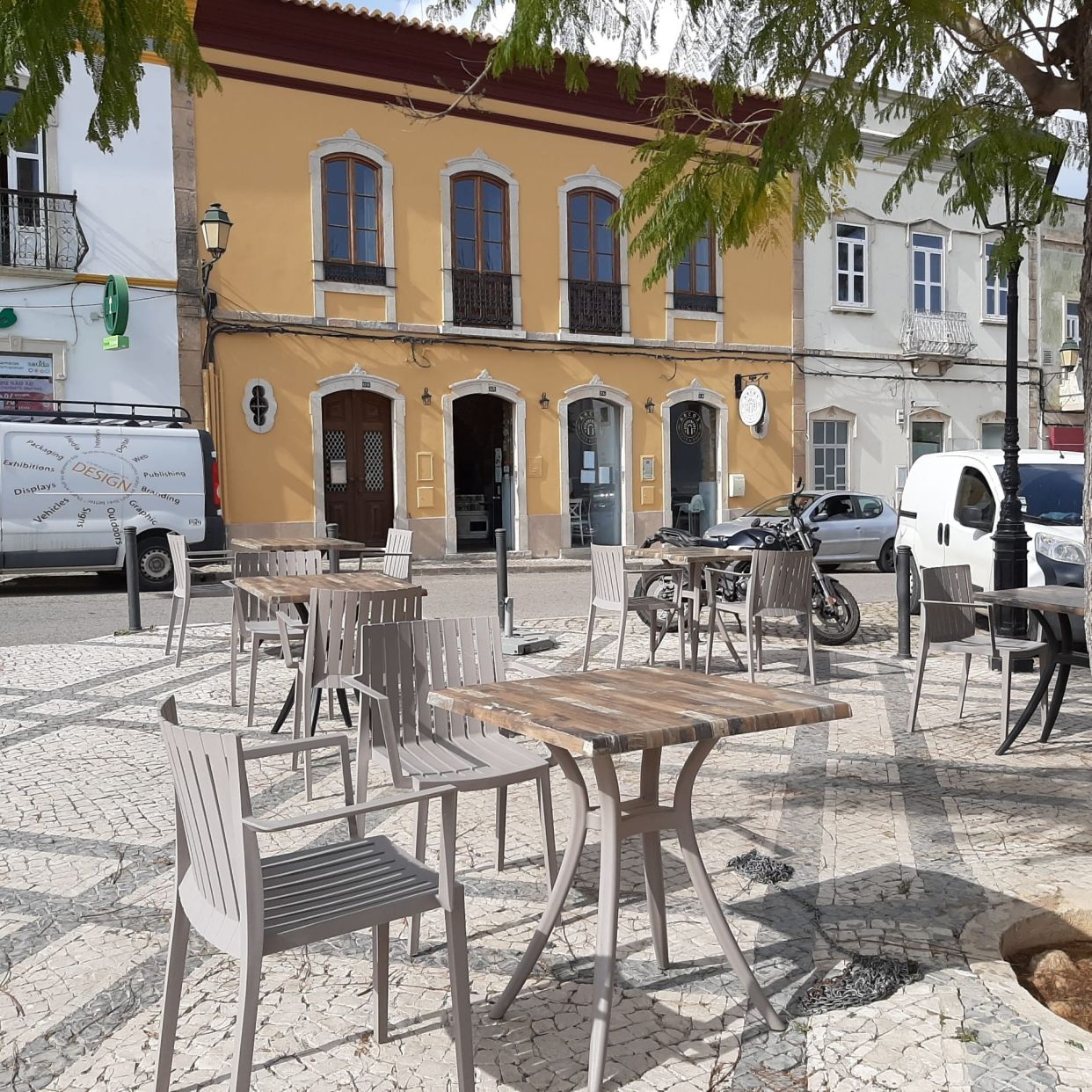 Arcos Café & Pizza