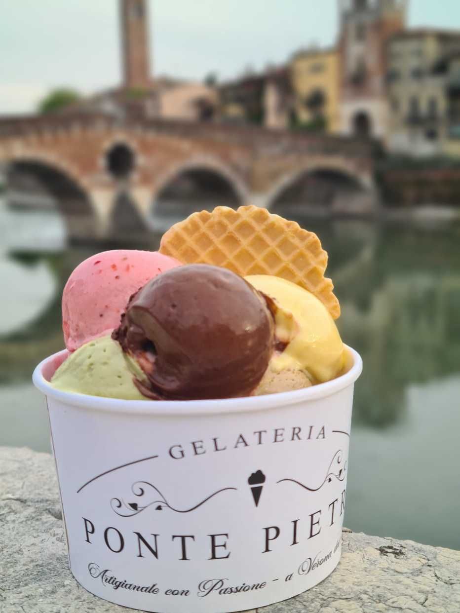 Gelateria Ponte Pietra