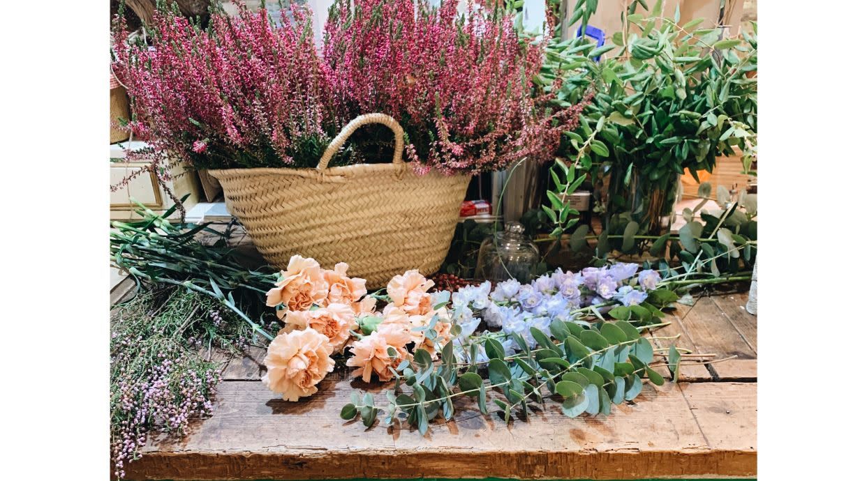 Adhoc Flores
