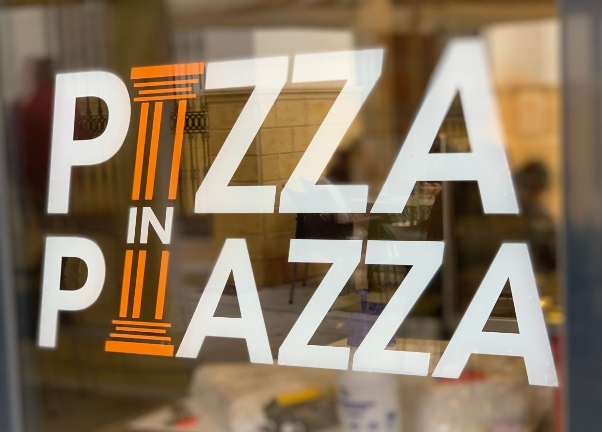 Pizza In Piazza