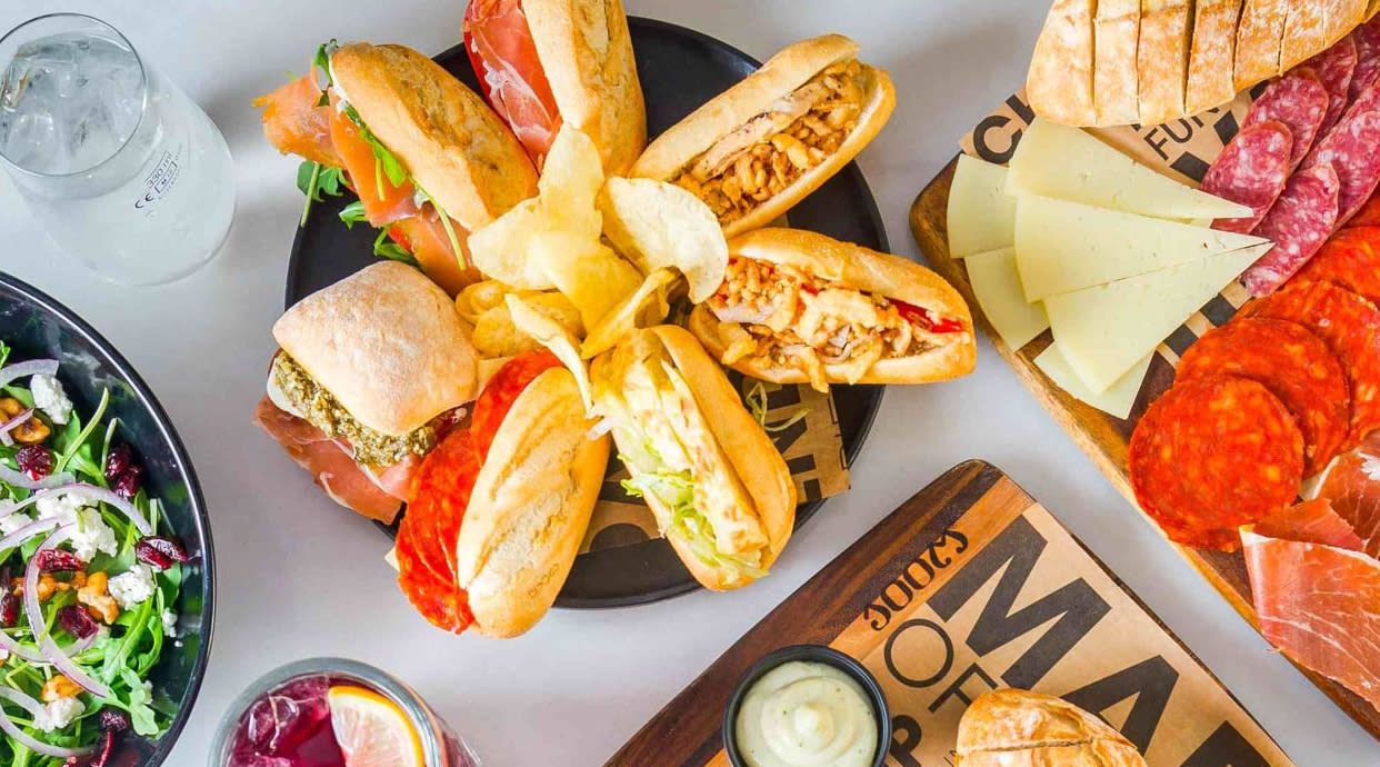 100 Montaditos