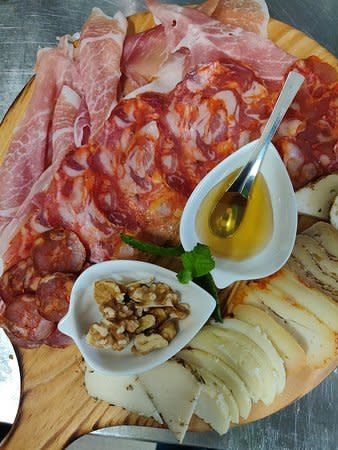 Cais Wine&Tapas