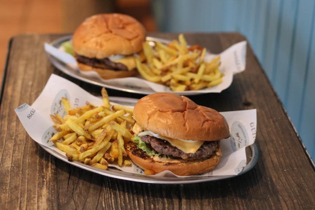 Guito's Burger