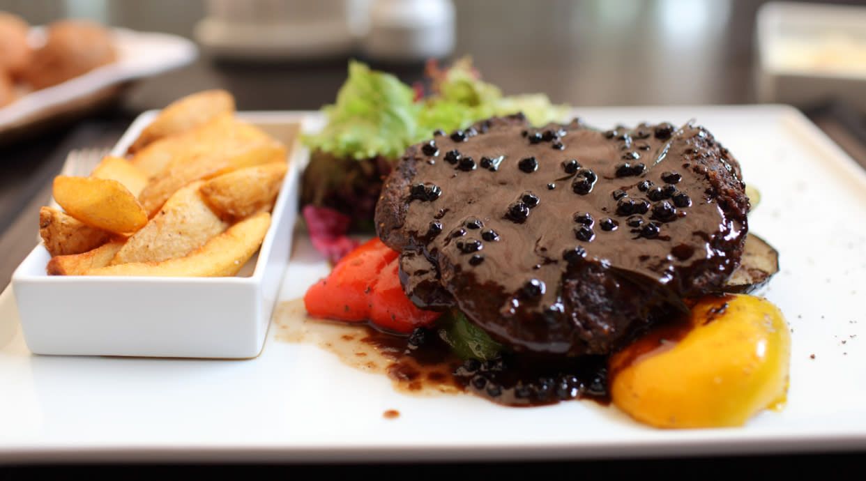 Runar Restaurant & Cafe