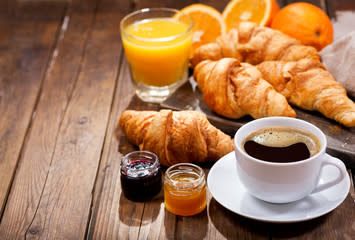 Made’Ina Kitchen Breakfast