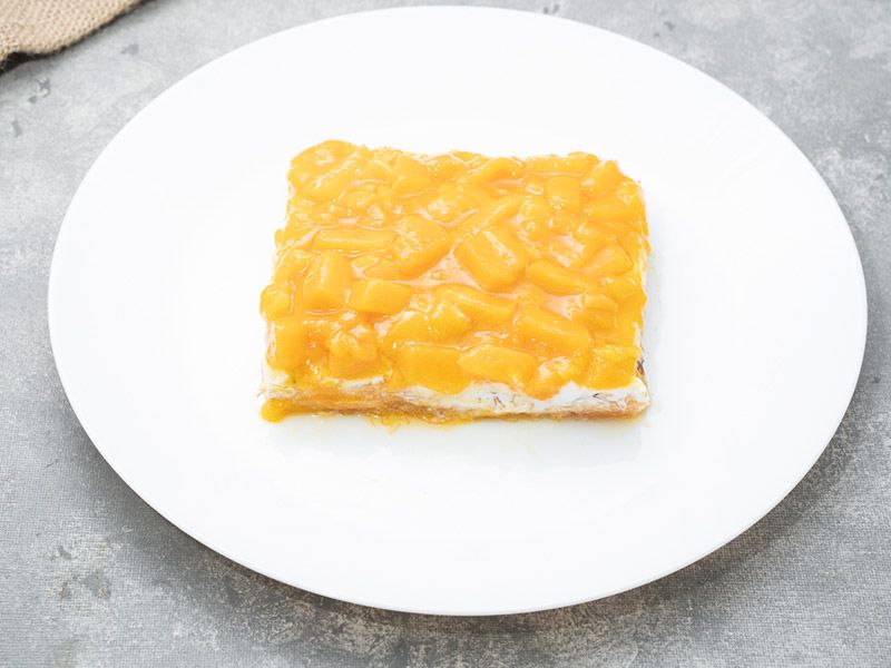 Konafa With Mango